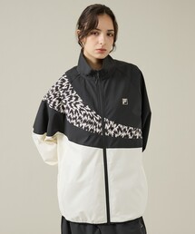 ELEY KISHIMOTO（イーリーキシモト）の「【ELEY KISHIMOTO×FILA】イーリーキシモト×フィラ トラックジャケット / ユニセックス / SM6FDU719（ブルゾン）」