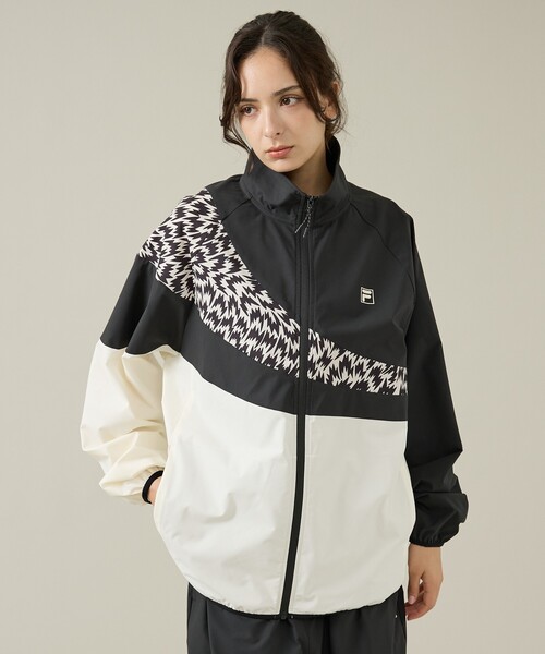 FILA(フィラ)の「【ELEY KISHIMOTO×FILA】イーリーキシモト×フィラ トラックジャケット / ユニセックス / SM6FDU719(ブルゾン・メンズ・カーキ/ブラック・L/M)」の16枚目の写真