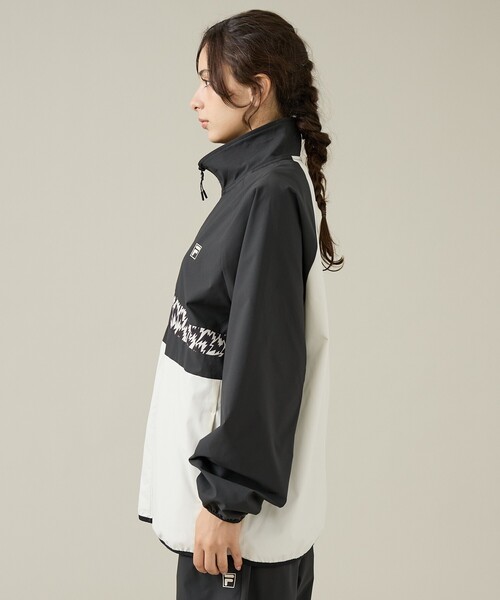 FILA(フィラ)の「【ELEY KISHIMOTO×FILA】イーリーキシモト×フィラ トラックジャケット / ユニセックス / SM6FDU719(ブルゾン・メンズ・カーキ/ブラック・L/M)」の18枚目の写真