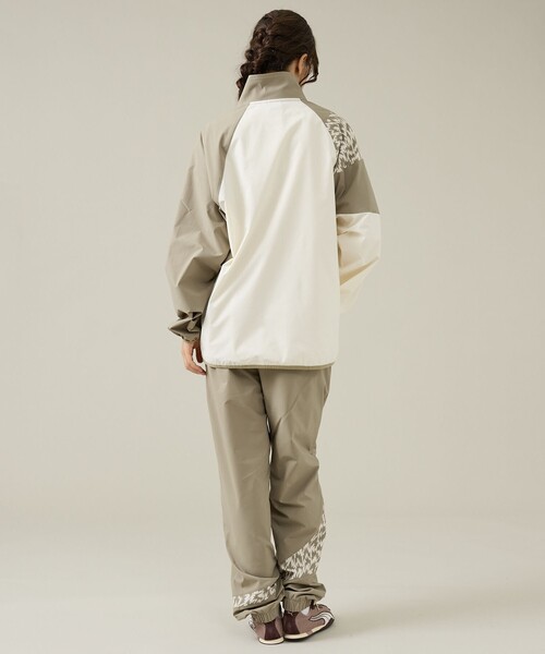 FILA(フィラ)の「【ELEY KISHIMOTO×FILA】イーリーキシモト×フィラ トラックジャケット / ユニセックス / SM6FDU719(ブルゾン・メンズ・カーキ/ブラック・L/M)」の6枚目の写真