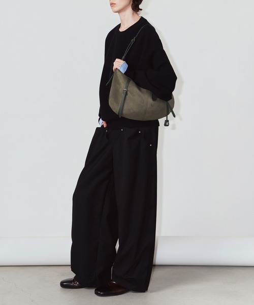 Knuth Marf(クヌースマーフ)の「【Knuth Marf】suede moon bag(ハンドバッグ・レディース・ブラウン/カーキ・FREE)」の14枚目の写真