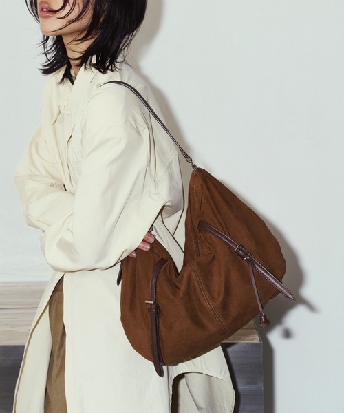 Knuth Marf(クヌースマーフ)の「【Knuth Marf】suede moon bag(ハンドバッグ・レディース・ブラウン/カーキ・FREE)」の8枚目の写真