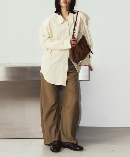 Knuth Marf(クヌースマーフ)の「【Knuth Marf】suede moon bag(ハンドバッグ・レディース・ブラウン/カーキ・FREE)」の10枚目の写真