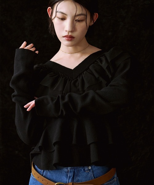 Ezick(エジック)の「2WAY tiered tulle ニットプルオーバー(ニット/セーター・レディース・ブラック/アイボリー・FREE)」の15枚目の写真