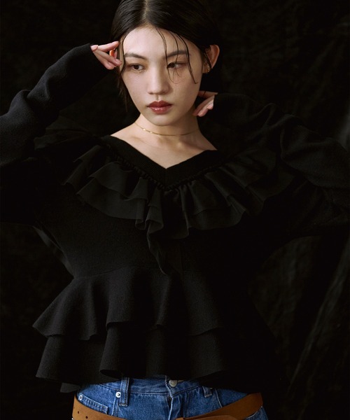 Ezick(エジック)の「2WAY tiered tulle ニットプルオーバー(ニット/セーター・レディース・ブラック/アイボリー・FREE)」の16枚目の写真