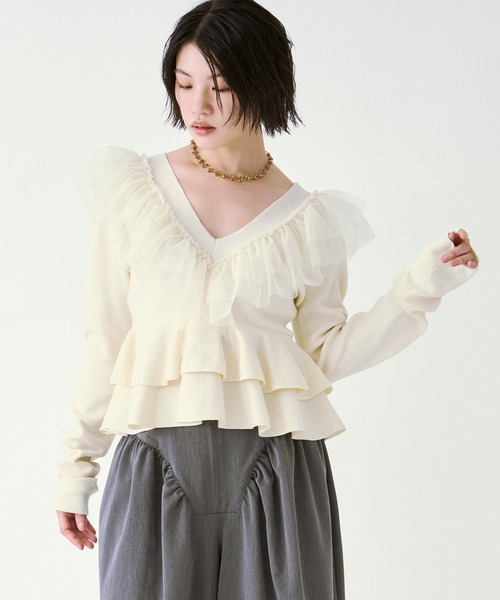 Ezick(エジック)の「2WAY tiered tulle ニットプルオーバー(ニット/セーター・レディース・ブラック/アイボリー・FREE)」の22枚目の写真