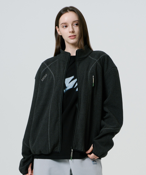 SANRO（サンロ）の「[UNISEX] オドラムプ フィンガーホール付きボアジャケット - ブラック（その他アウター・メンズ・その他・MEDIUM/LARGE/X-LARGE/XX-LARGE）」の4枚目の写真