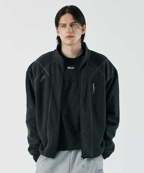 SANRO（サンロ）の「[UNISEX] オドラムプ フィンガーホール付きボアジャケット - ブラック（その他アウター・メンズ・その他・MEDIUM/LARGE/X-LARGE/XX-LARGE）」の6枚目の写真