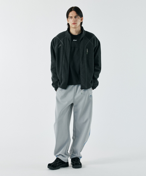 SANRO（サンロ）の「[UNISEX] オドラムプ フィンガーホール付きボアジャケット - ブラック（その他アウター・メンズ・その他・MEDIUM/LARGE/X-LARGE/XX-LARGE）」の7枚目の写真