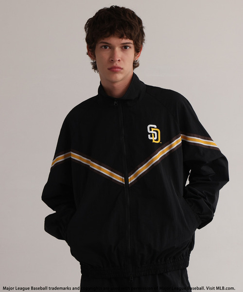 BACK TO THE FIELD(バック トゥー ザ フィールド)の「【MLB】Track Jacket(その他アウター・メンズ・ネイビー/ブラック/オフホワイト・LARGE/MEDIUM)」の2枚目の写真