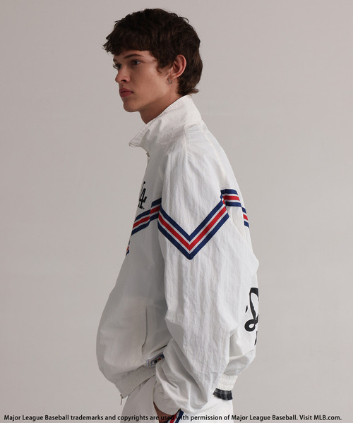BACK TO THE FIELD(バック トゥー ザ フィールド)の「【MLB】Track Jacket(その他アウター・メンズ・ネイビー/ブラック/オフホワイト・LARGE/MEDIUM)」の8枚目の写真