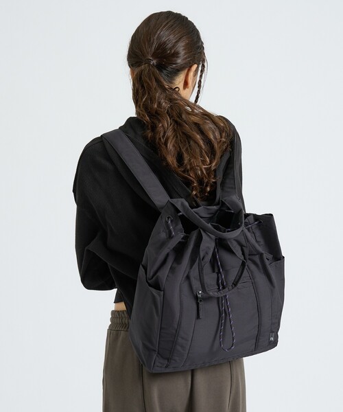 ROOTOTE（ルートート）の「【ROOTOTE/ルートート】SC.セオルー．ドローストリング-B/トートバッグ/リュック/撥水加工/2WAY（トートバッグ・レディース・レッド/ベージュ/ブラック・フリー）」の13枚目の写真