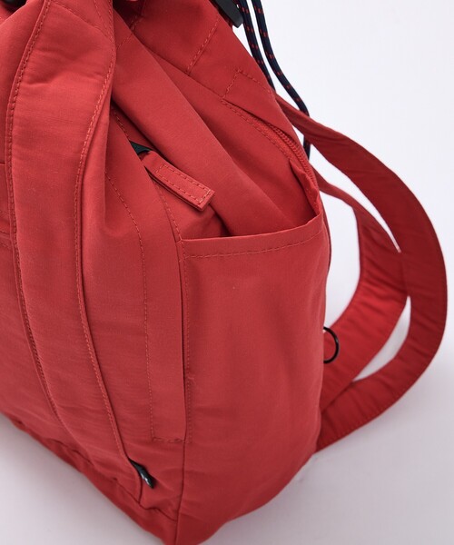 ROOTOTE（ルートート）の「【ROOTOTE/ルートート】SC.セオルー．ドローストリング-B/トートバッグ/リュック/撥水加工/2WAY（トートバッグ・レディース・レッド/ベージュ/ブラック・フリー）」の7枚目の写真