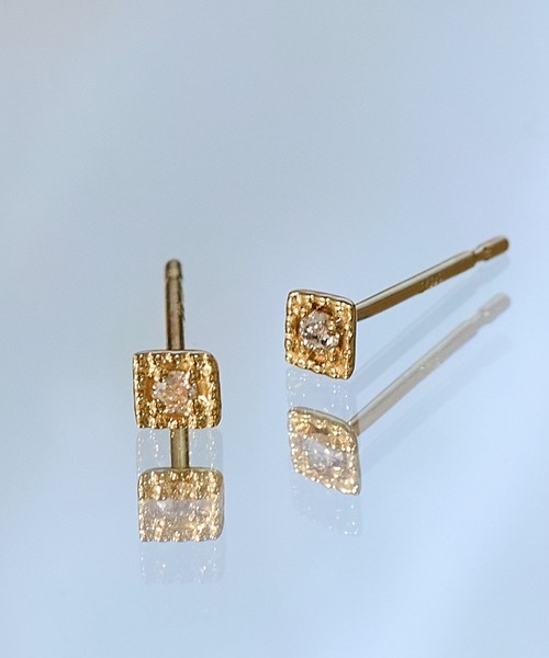 JUPITER（ジュピター）の「【K10】ダイヤモンドスクエアピアス/一粒（ピアス（両耳用）・レディース・ゴールド・FREE）」の13枚目の写真