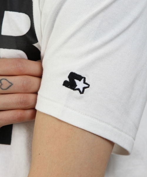 niko and...(ニコアンド)の「<NUMERALS>×STARTERロゴプリントTシャツ(Tシャツ/カットソー・メンズ・ブラック/ホワイト・MEDIUM/LARGE)」の17枚目の写真