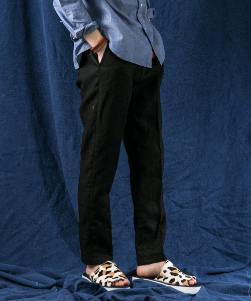WORK NOT WORK URBAN RESEARCH(ワークノットワークアーバンリサーチ)の「WORK NOT WORK リネンテーパードイージーパンツ (その他パンツ・メンズ・ナチュラル/ブラック・SMALL/MEDIUM/LARGE)」の1枚目の写真