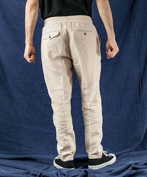 WORK NOT WORK URBAN RESEARCH(ワークノットワークアーバンリサーチ)の「WORK NOT WORK リネンテーパードイージーパンツ (その他パンツ・メンズ・ナチュラル/ブラック・SMALL/MEDIUM/LARGE)」の19枚目の写真