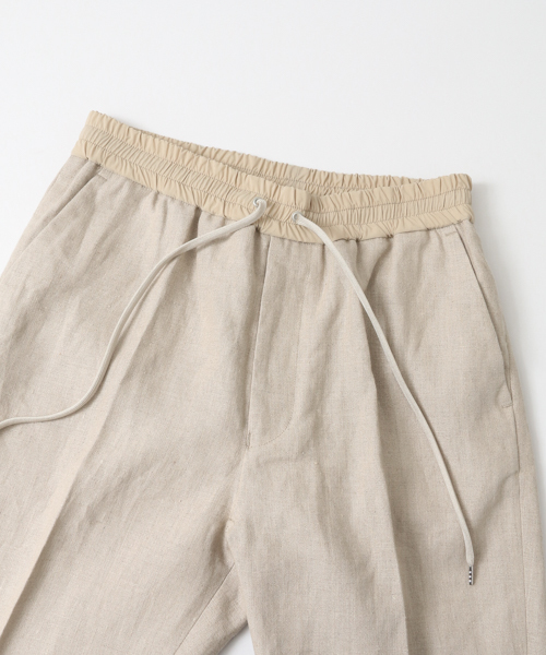 WORK NOT WORK URBAN RESEARCH(ワークノットワークアーバンリサーチ)の「WORK NOT WORK リネンテーパードイージーパンツ (その他パンツ・メンズ・ナチュラル/ブラック・SMALL/MEDIUM/LARGE)」の20枚目の写真