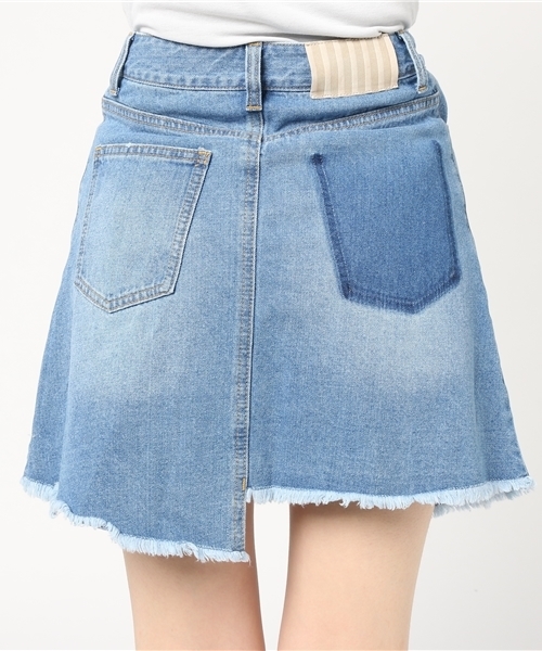 MURUA（ムルーア）の「Ｒｅｍａｋｅデザインデニムスカート（デニムスカート・レディース・ライトブルー・2/1）」の5枚目の写真