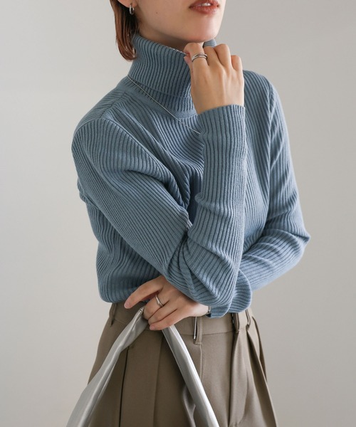 Y5756タートルネックニット くすみライトブルー M ゆったり by B:MING