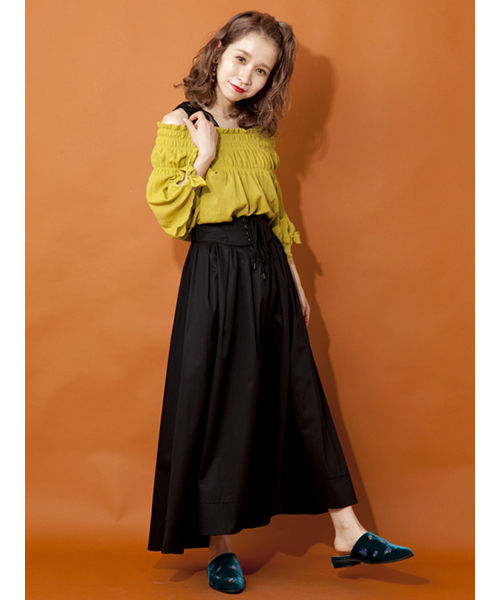 w closet(ダブルクローゼット)の「刺繍ベロアスリッパ(スリッポン・レディース・ピンクベージュ/ブラック/ボルドー/グリーン・L/M)」の8枚目の写真