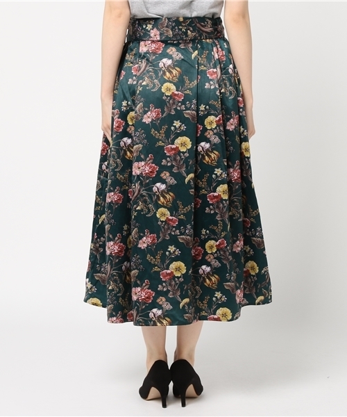 Furryrate(ファーリーレート)の「花柄サテンタックヘムスカート (スカート・レディース・グリーン/キャメル・FREE)」の8枚目の写真