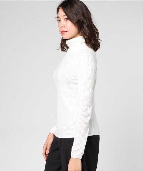 MARLENE JOBERT（マルレーヌ　ジョベル）の「アンゴラ混リブタートルニット（ニット/セーター・レディース・オフホワイト/ピンク/ネイビー/ブラック/マスタード/杢グレー/グレイッシュベージュ・L/M）」の11枚目の写真