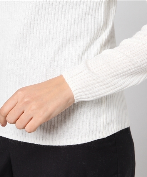 MARLENE JOBERT（マルレーヌ　ジョベル）の「アンゴラ混リブタートルニット（ニット/セーター・レディース・オフホワイト/ピンク/ネイビー/ブラック/マスタード/杢グレー/グレイッシュベージュ・L/M）」の12枚目の写真