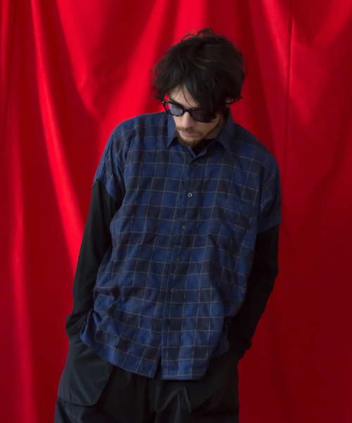 VIRGOwearworks（ヴァルゴウェアワークス）の「GUITARIST DOLMAN SHIRTS（シャツ/ブラウス・メンズ・ブラック/レッド/ブルー・4/2/3）」の3枚目の写真