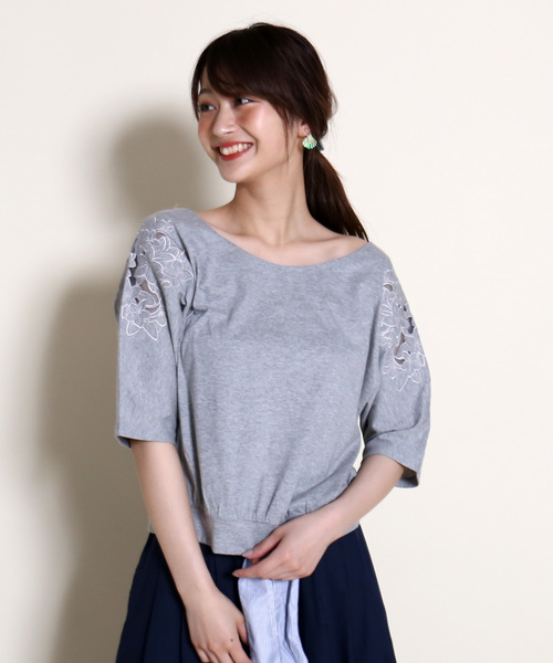 MARLENE JOBERT（マルレーヌ　ジョベル）の「肩刺繍カットソー（Tシャツ/カットソー・レディース・オフホワイト/ブラック/杢グレー・M/L）」の3枚目の写真