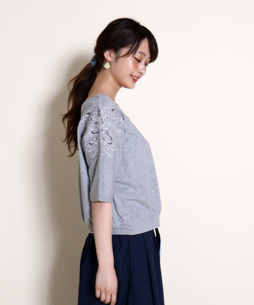 MARLENE JOBERT（マルレーヌ　ジョベル）の「肩刺繍カットソー（Tシャツ/カットソー・レディース・オフホワイト/ブラック/杢グレー・M/L）」の19枚目の写真