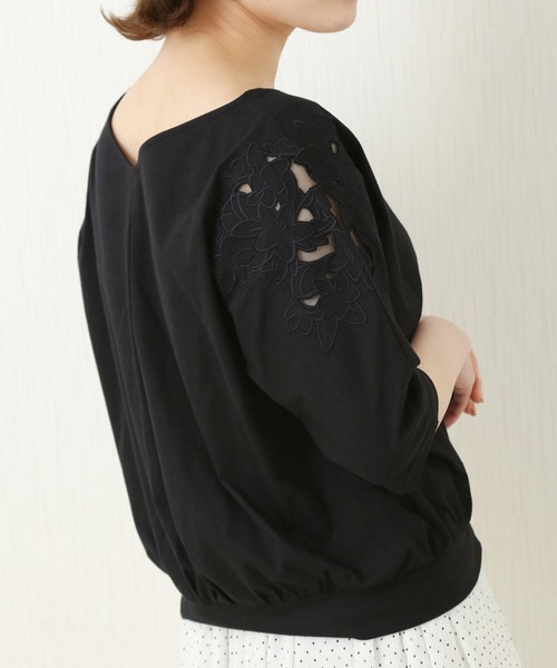 MARLENE JOBERT（マルレーヌ　ジョベル）の「肩刺繍カットソー（Tシャツ/カットソー・レディース・オフホワイト/ブラック/杢グレー・M/L）」の15枚目の写真