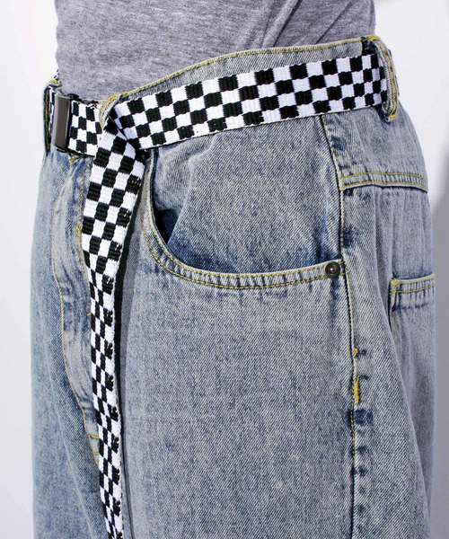8(eight)(エイト)の「デニム ショートパンツ ベルト付き ハーフパンツ(その他パンツ・メンズ・ホワイト/ブラック/インディゴブルー/ケミカルウォッシュ・MEDIUM/LARGE)」の14枚目の写真