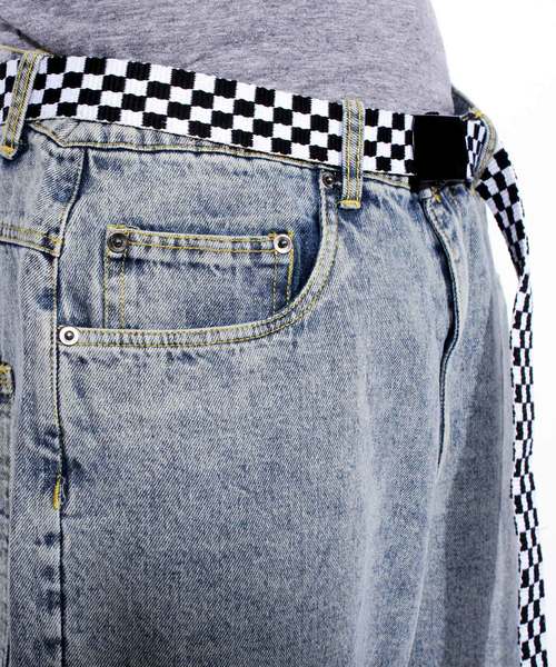 8(eight)(エイト)の「デニム ショートパンツ ベルト付き ハーフパンツ(その他パンツ・メンズ・ホワイト/ブラック/インディゴブルー/ケミカルウォッシュ・MEDIUM/LARGE)」の15枚目の写真
