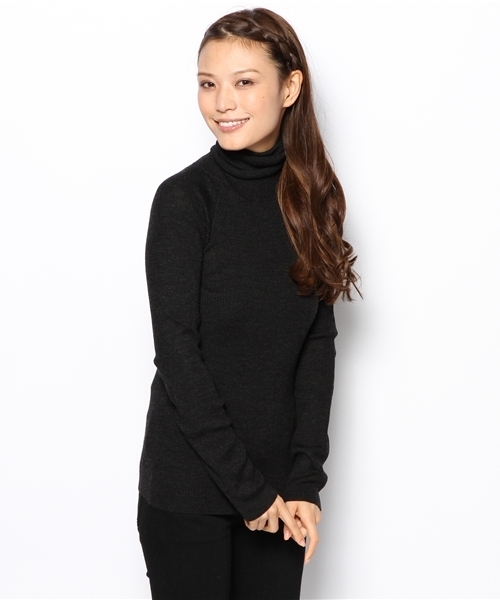 BEAUTY&YOUTH UNITED ARROWS（ビューティーアンドユースユナイテッドアローズ）の「BYBC リブタートルネック　◆（ニット/セーター・レディース・ホワイト/ダークグレー/ベージュ・フリー）」の2枚目の写真