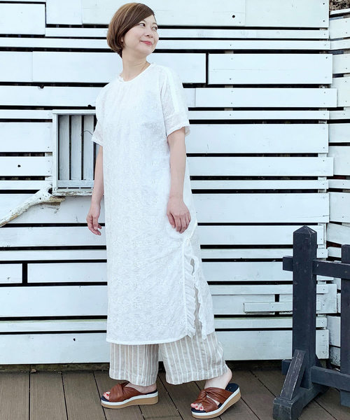 コットンローンワッシャー フラワーボーラーレース アシンメトリーワンピース ワンピース Teee ティー のファッション セール