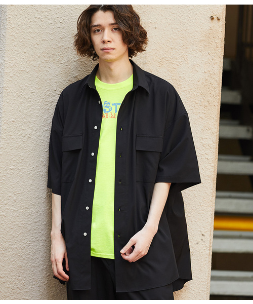 JUNRED（ジュンレッド）の「【AIR DRY/エアードライ】ビッグシャツ（シャツ/ブラウス・メンズ・ブラック/ライトグレー/ダークブラウン/ネイビー・M/L）」の2枚目の写真