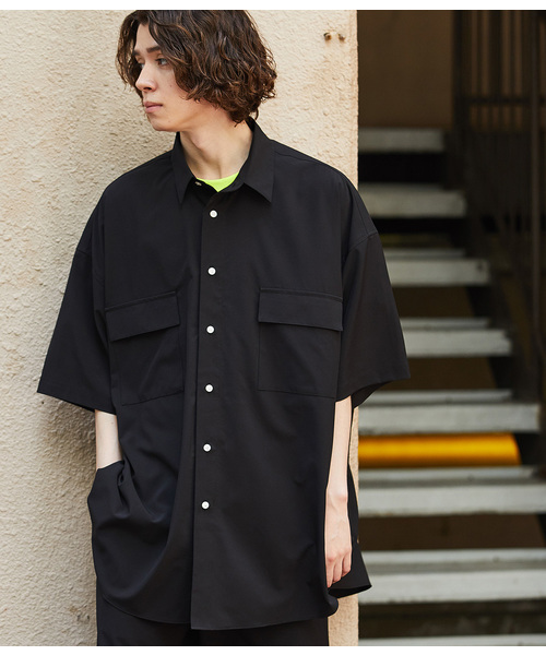 JUNRED（ジュンレッド）の「【AIR DRY/エアードライ】ビッグシャツ（シャツ/ブラウス・メンズ・ブラック/ライトグレー/ダークブラウン/ネイビー・M/L）」の5枚目の写真