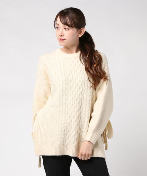 one after another NICE CLAUP（ワンアフターアナザーナイスクラップ）の「サイドリボンケーブルニット（ニット/セーター・レディース・ベージュ/アイボリー/モカ・FREE）」の21枚目の写真