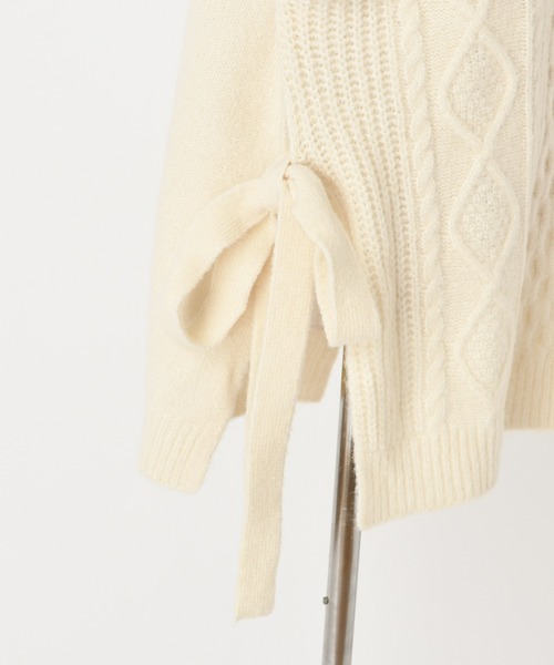 one after another NICE CLAUP（ワンアフターアナザーナイスクラップ）の「サイドリボンケーブルニット（ニット/セーター・レディース・ベージュ/アイボリー/モカ・FREE）」の9枚目の写真