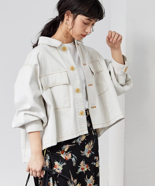 ADAM ET ROPE'（アダムエロペ）の「ステッチワークミリタリージャケット（その他アウター・レディース・ホワイト/ネイビー・FREE）」の22枚目の写真