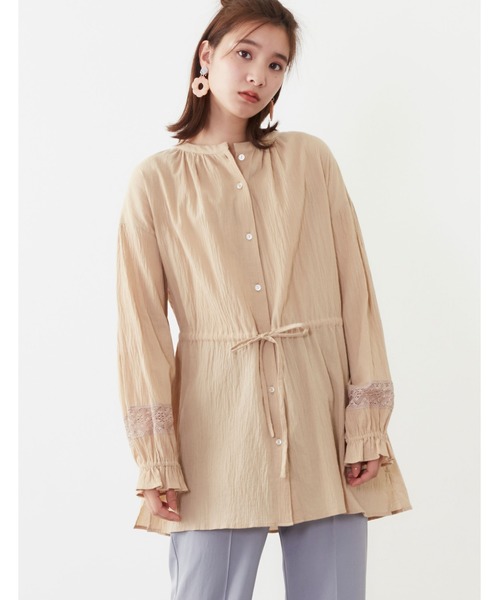 POU DOU DOU（プードゥドゥ）の「袖レース使いウエストドロストチュニックブラウス（シャツ/ブラウス・レディース・ベージュ/オフホワイト/ブルー・3）」の6枚目の写真