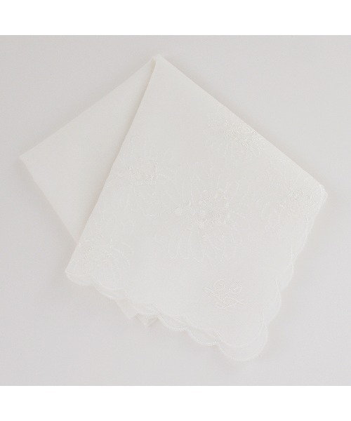PAUL&JOE（ポールアンドジョー）の「ハンカチ(クリザンテーム/L)/ポール&ジョー（ハンカチ/ハンドタオル・レディース・ブルー/ホワイト/ピンク/ネイビー/アイボリー・FREE）」の3枚目の写真