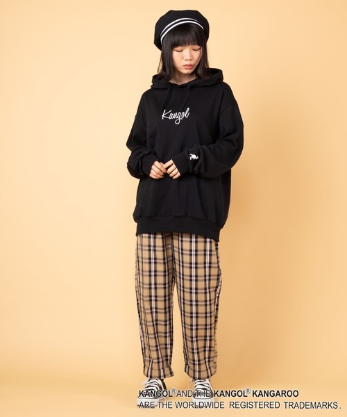 KANGOL(カンゴール)の「∴WEGO/KANGOL別注ビッグシルエットプルパーカー(パーカー・メンズ・ブラック/サックスブルー/ベージュ/ホワイト・MEDIUM/LARGE)」の11枚目の写真