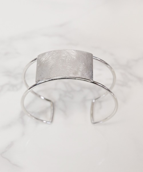 florist(フローリスト)の「2種展開特殊ライン加工のワイドバングル(バングル/リストバンド・レディース・シルバー系その他/ゴールド系その他/シルバー系その他2/ゴールド系その他2・FREE)」の13枚目の写真