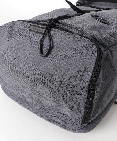 OAKLEY（オークリー）の「OAKLEY/オークリー バックパック ESSENTIAL