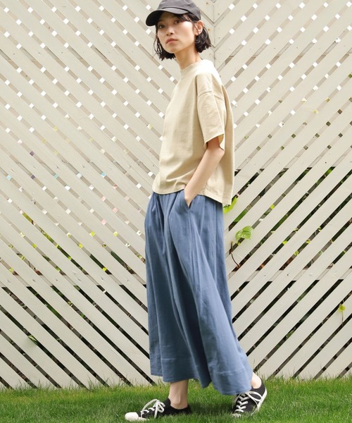 LAKOLE（ラコレ）の「オープンエンドピグメントTシャツ / LAKOLE（Tシャツ/カットソー・レディース・ブラック/ベージュ/ブルー/オフホワイト/ブラウン系その他・MEDIUM/SMALL）」の6枚目の写真