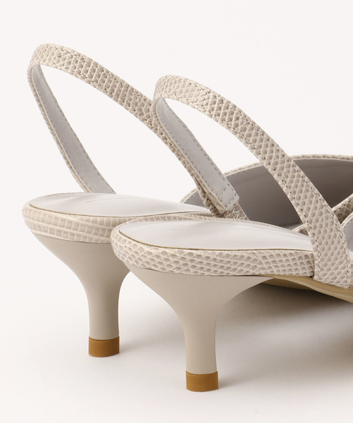 Tiara(ティアラ)の「スクエアトゥーサンダル(サンダル・レディース・キャメル/グレー系その他/ブラウン・23/23.5/24)」の9枚目の写真