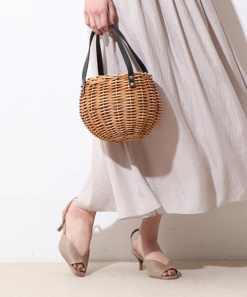 Tiara(ティアラ)の「スクエアトゥーサンダル(サンダル・レディース・キャメル/グレー系その他/ブラウン・23/23.5/24)」の10枚目の写真