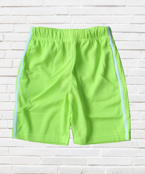 THE CASUAL（カジュアル）の「吸汗速乾2本ラインハーフパンツ キッズ（その他パンツ・キッズ・ブラック系その他/ブラック/イエロー/オレンジ/ネイビー/ブラック系その他2・120cm/130cm/140cm/110cm/150cm/160cm）」の6枚目の写真